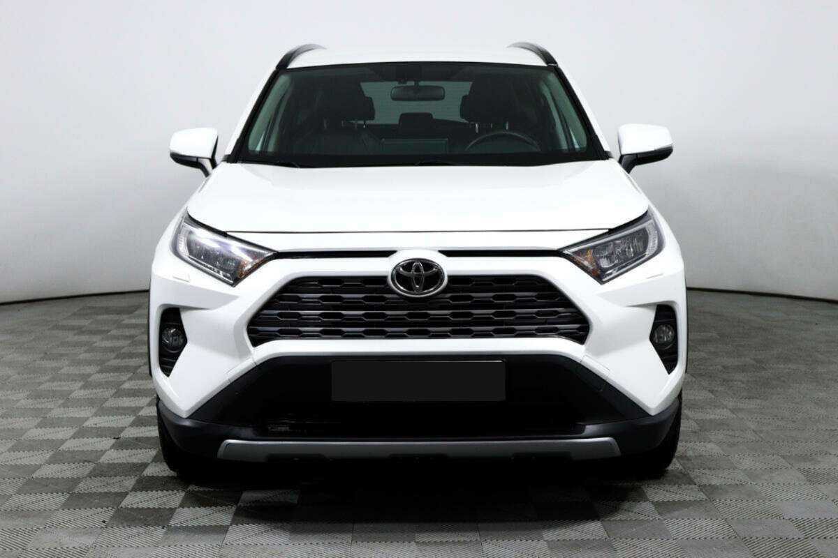 Toyota RAV4 2020 года с пробегом. Фото: #1