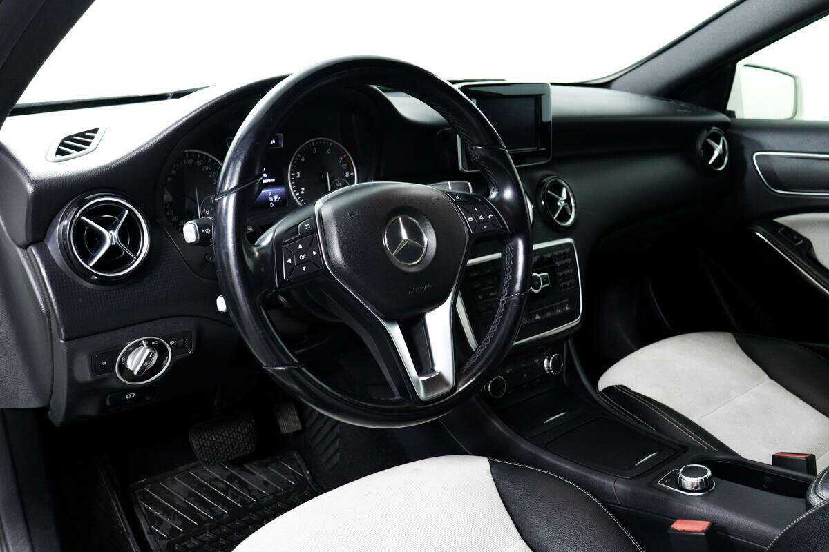 Mercedes-Benz A-Класс 2013 года с пробегом. Фото: #12