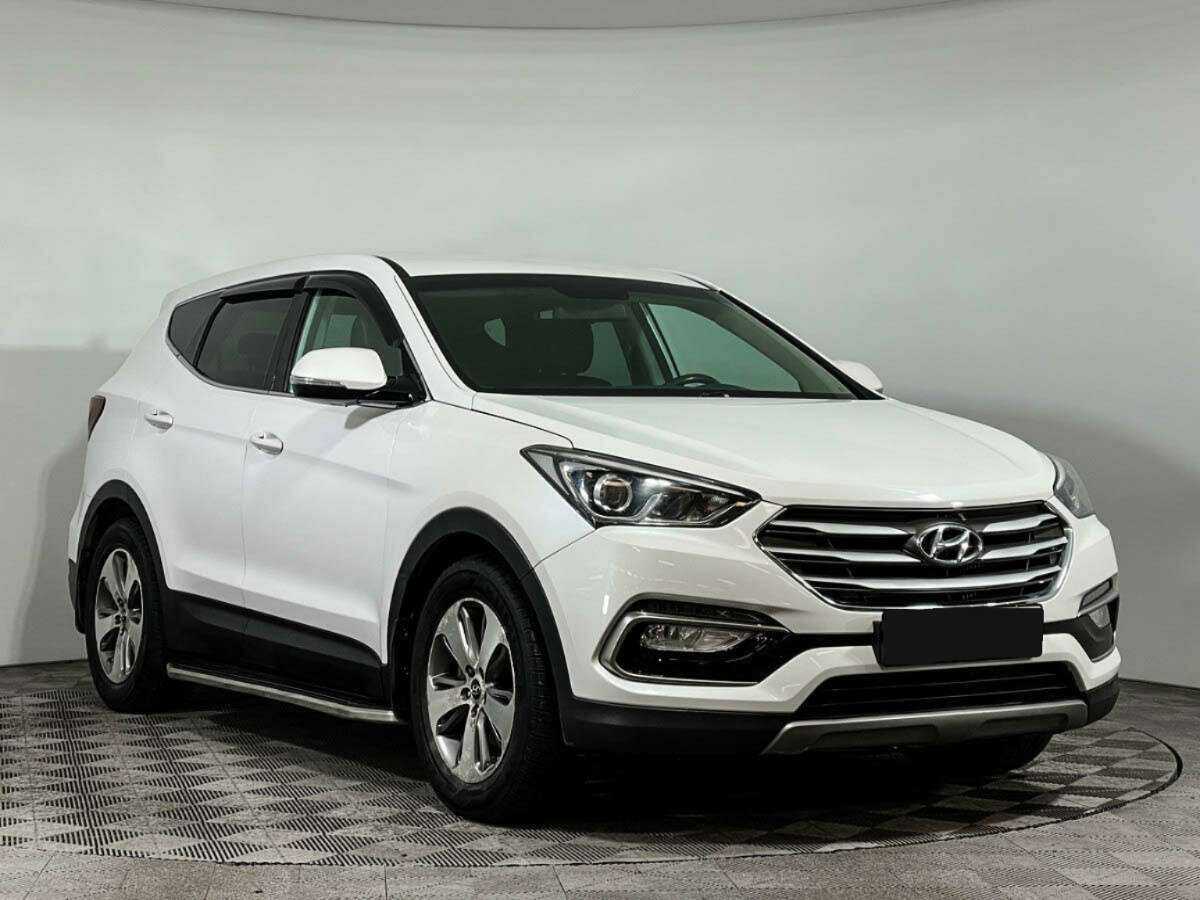 Hyundai Santa Fe 2017 года с пробегом. Фото: #2