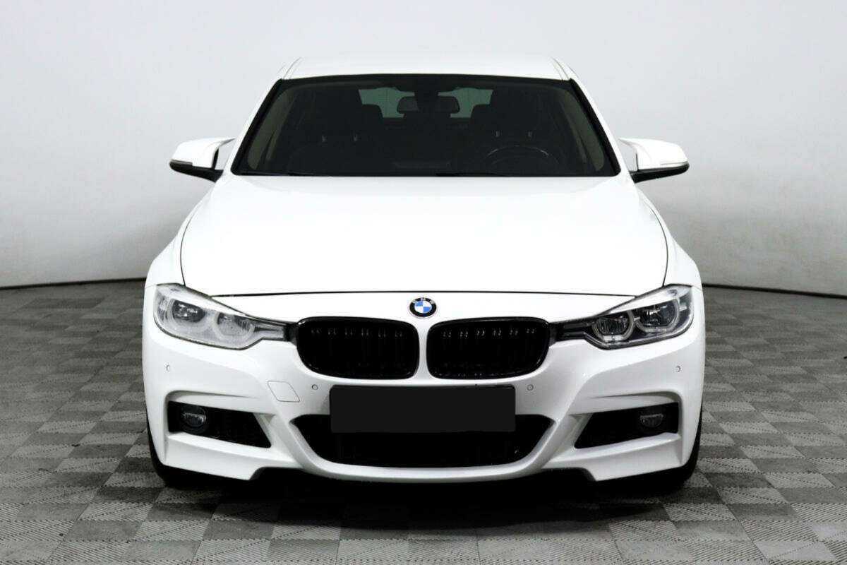 BMW 3 серии 2016 года с пробегом. Фото: #1