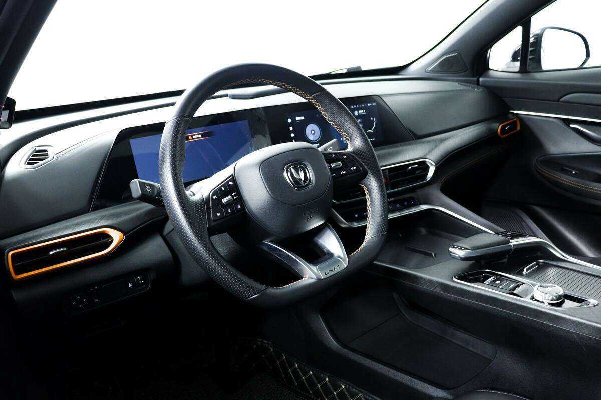 Changan UNI-T 2022 года с пробегом. Фото: #12