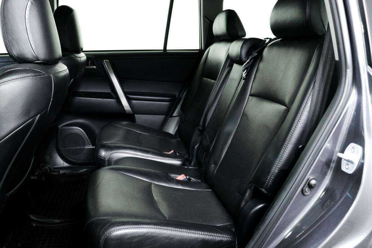 Toyota Highlander 2013 года с пробегом. Фото: #11