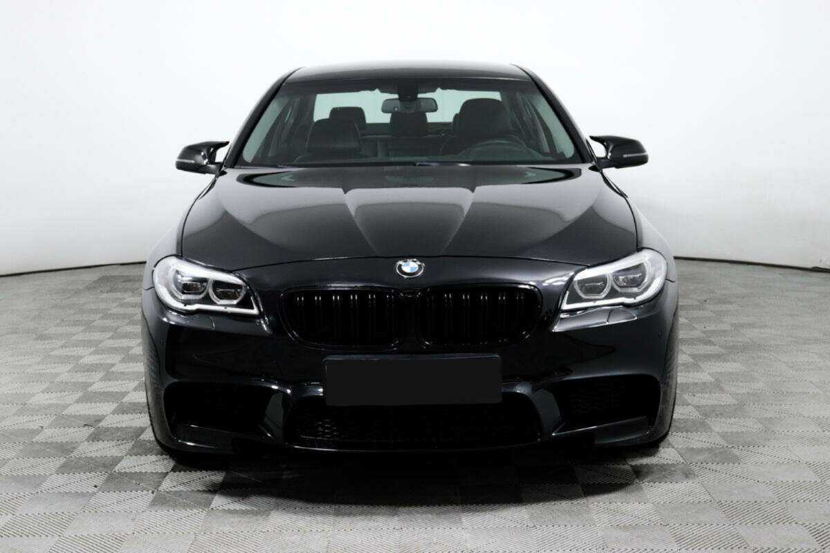 BMW 5 серии 2014 года с пробегом. Фото: #1