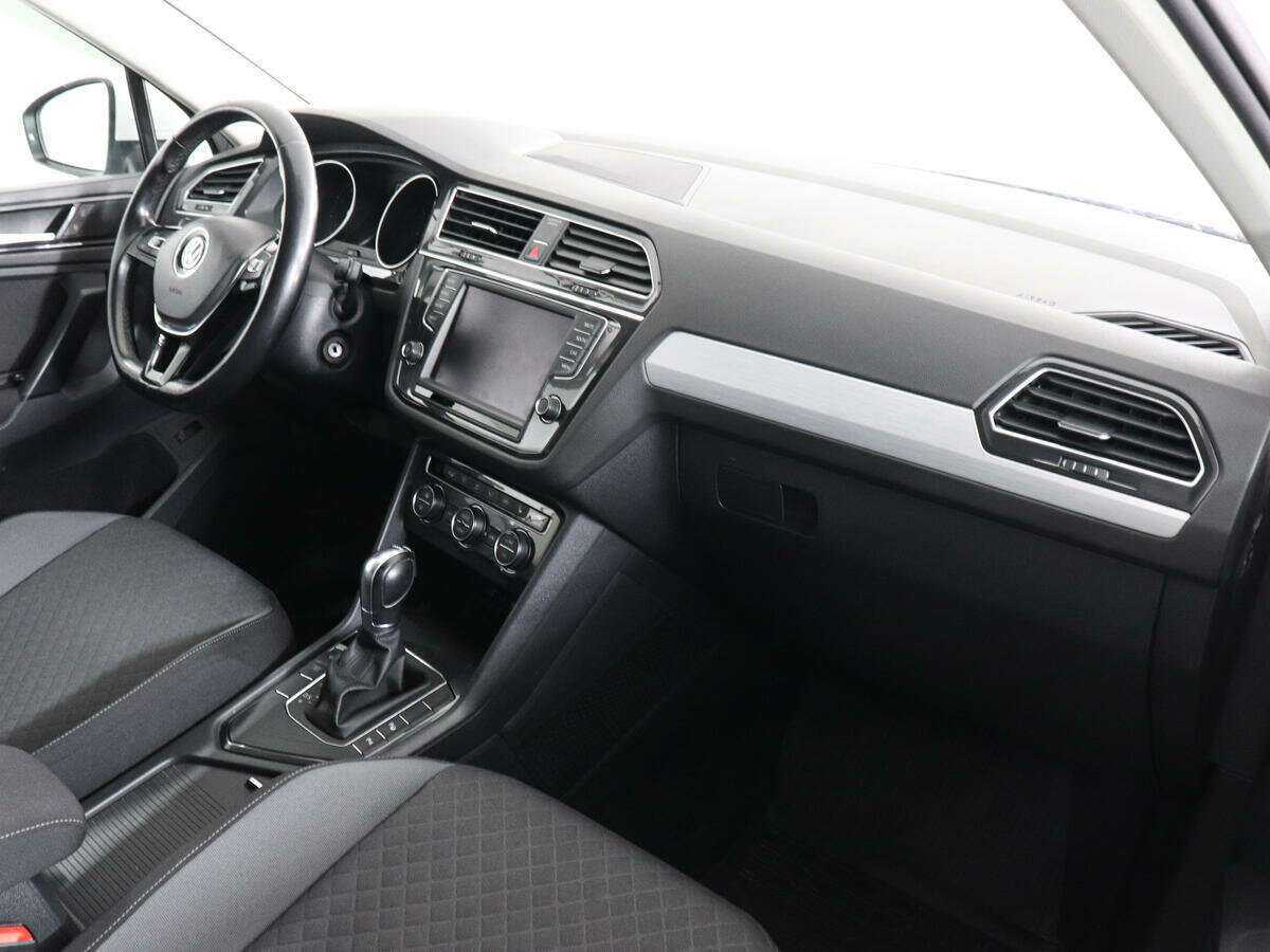 Volkswagen Tiguan 2017 года с пробегом. Фото: #8