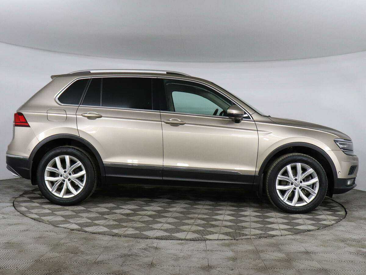 Volkswagen Tiguan 2017 года с пробегом. Фото: #3