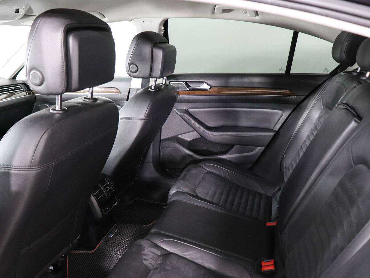 Volkswagen Passat 2016 года с пробегом. Фото: #9