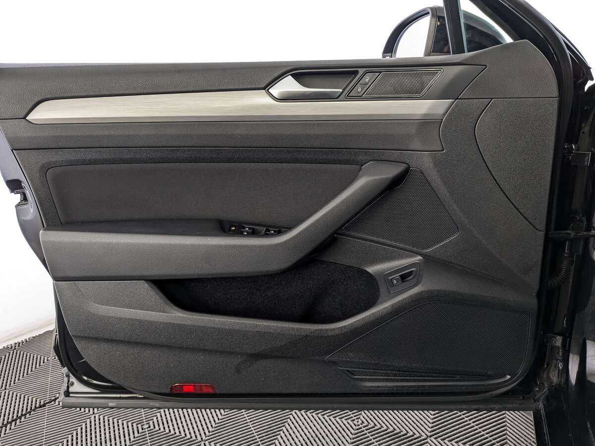 Volkswagen Passat 2016 года с пробегом. Фото: #13