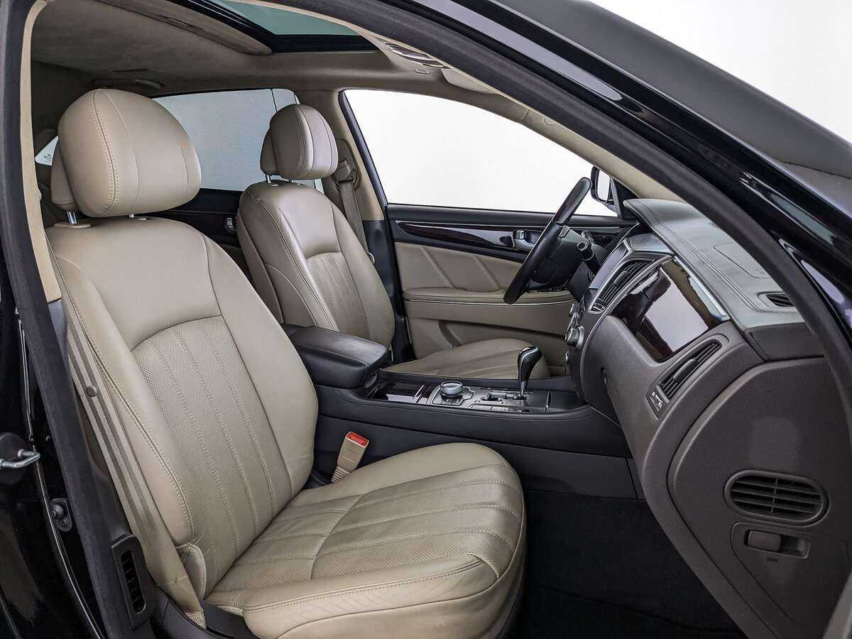 Hyundai Equus 2012 года с пробегом. Фото: #18