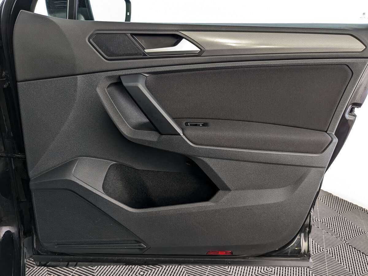 Volkswagen Tiguan 2019 года с пробегом. Фото: #23