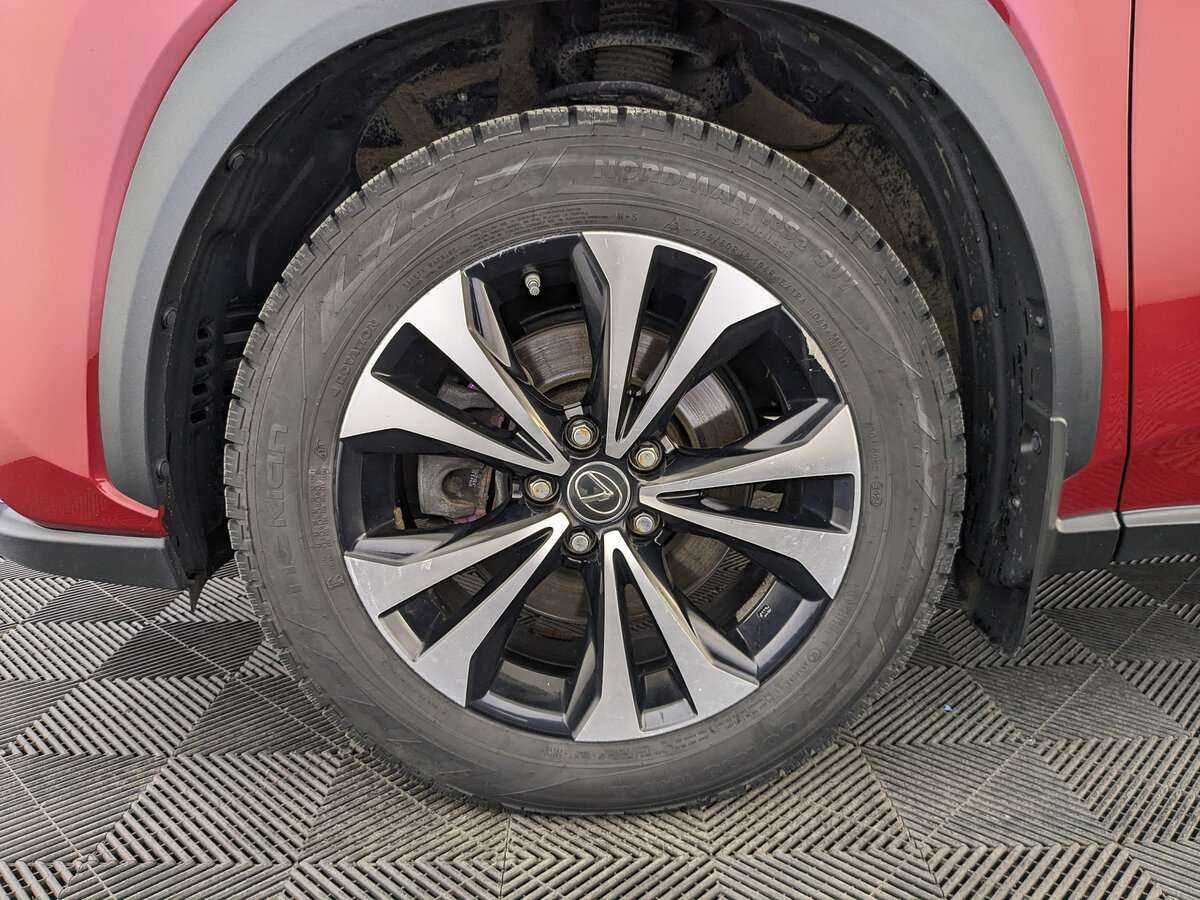 Lexus NX 2019 года с пробегом. Фото: #10