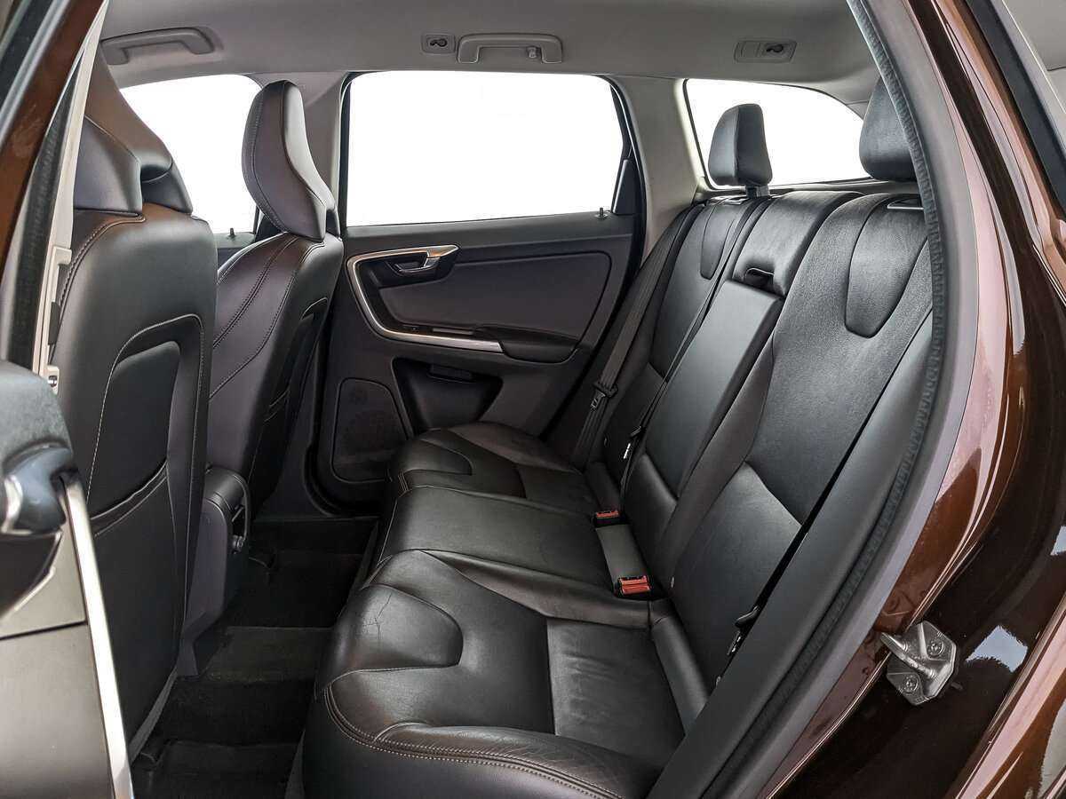 Volvo XC60 2015 года с пробегом. Фото: #13