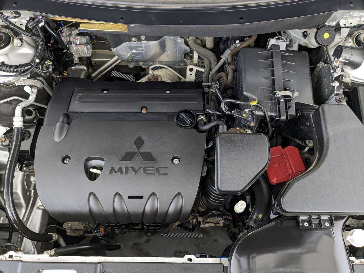 Mitsubishi Outlander 2020 года с пробегом. Фото: #8