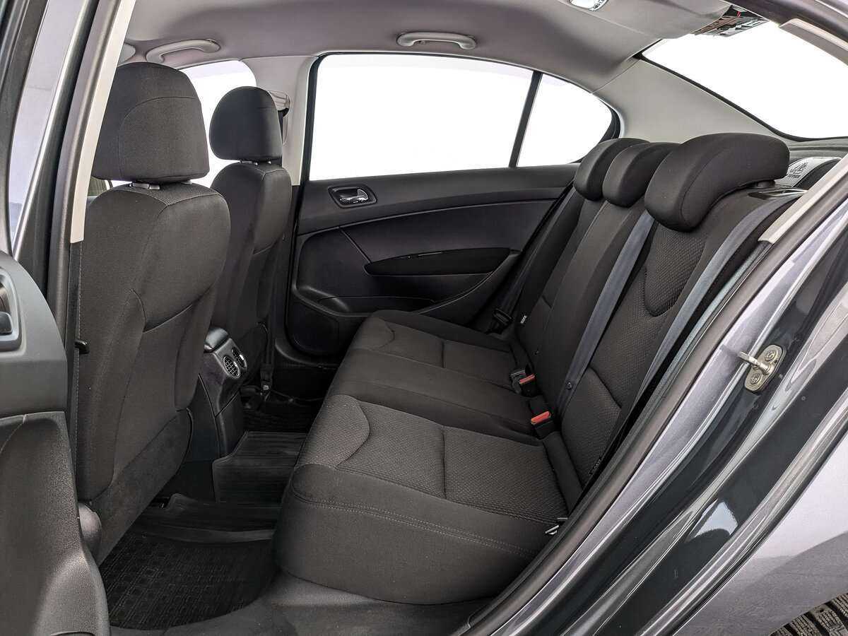 Б/У Пежо 408 2013 года. Фото: #17