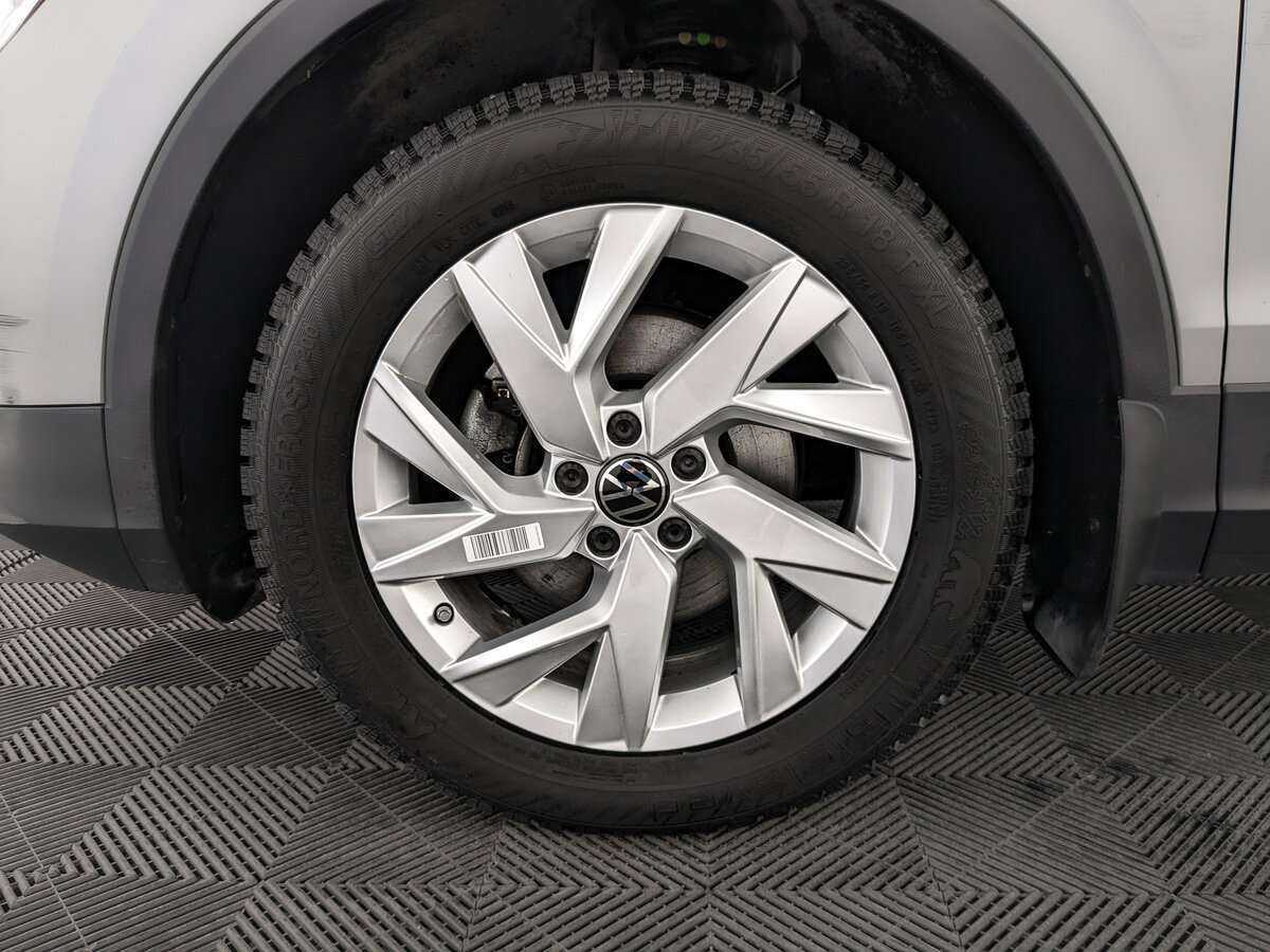 Volkswagen Tiguan 2021 года с пробегом. Фото: #11