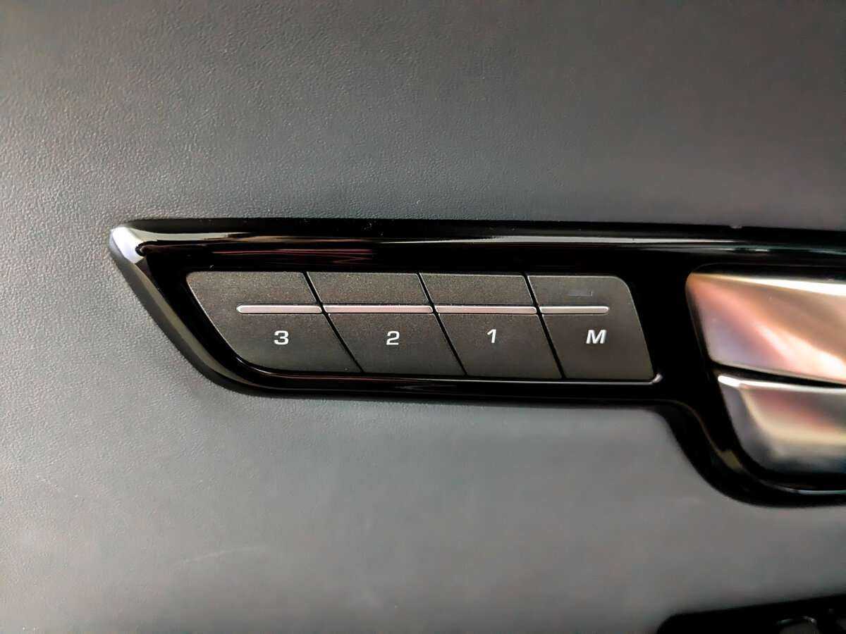 Land Rover Range Rover Evoque 2015 года с пробегом. Фото: #21