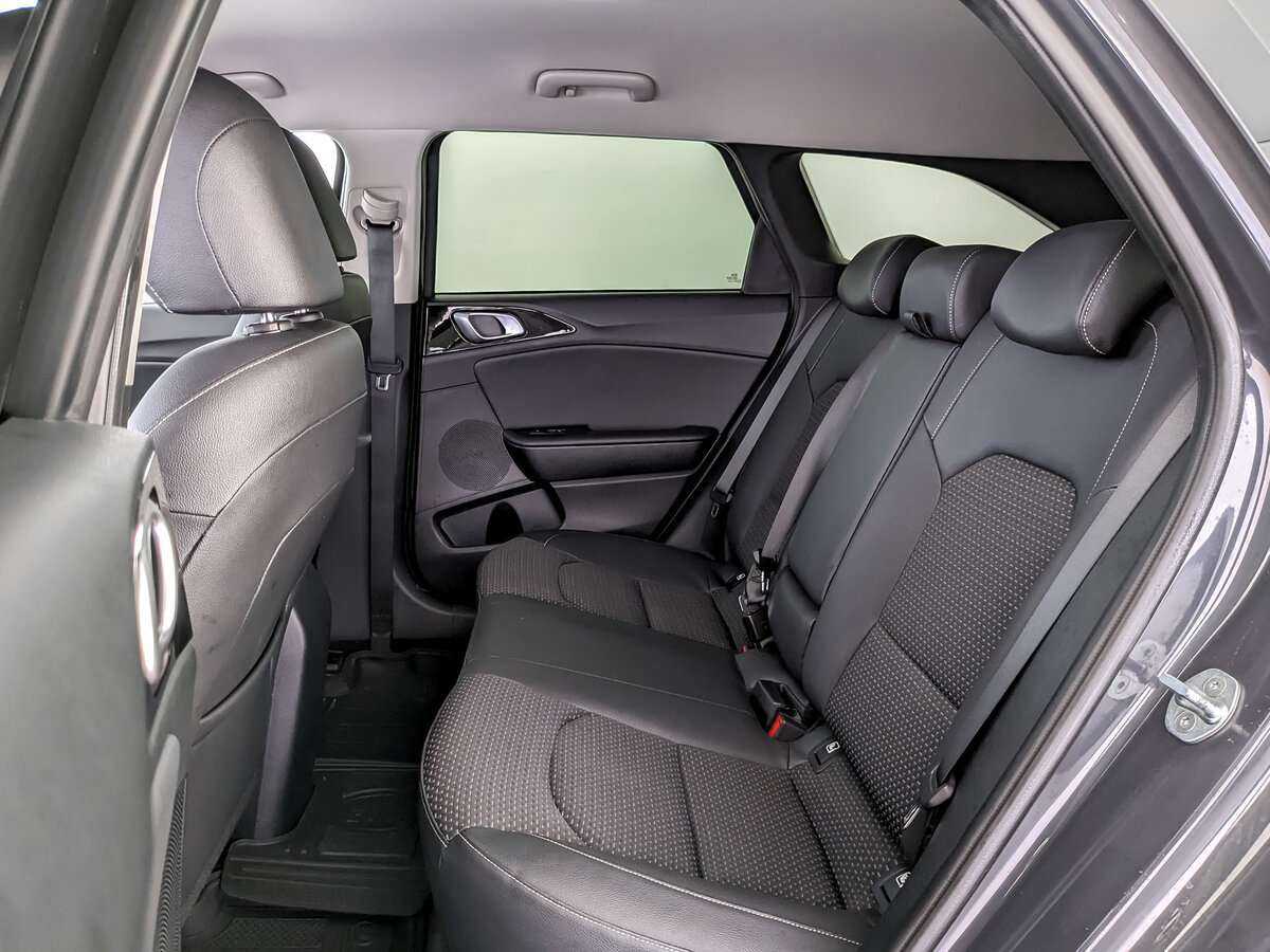 Kia Ceed 2021 года с пробегом. Фото: #9