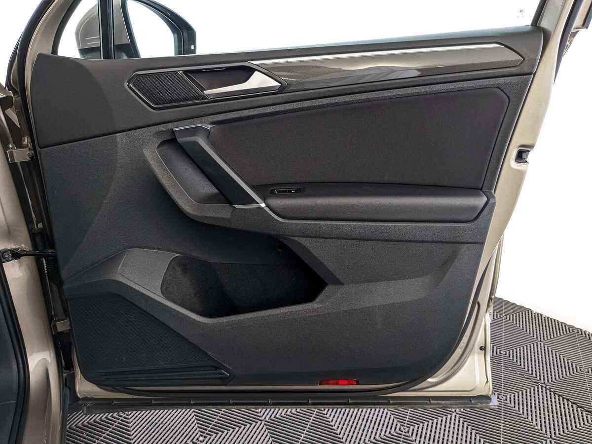 Volkswagen Tiguan 2018 года с пробегом. Фото: #20