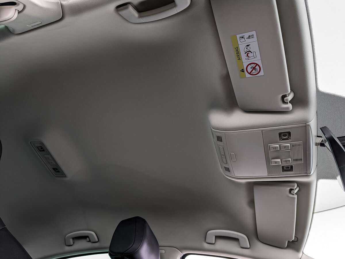 Volkswagen Passat 2019 года с пробегом. Фото: #18