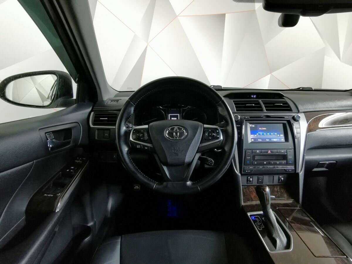 Toyota Camry 2016 года с пробегом. Фото: #13