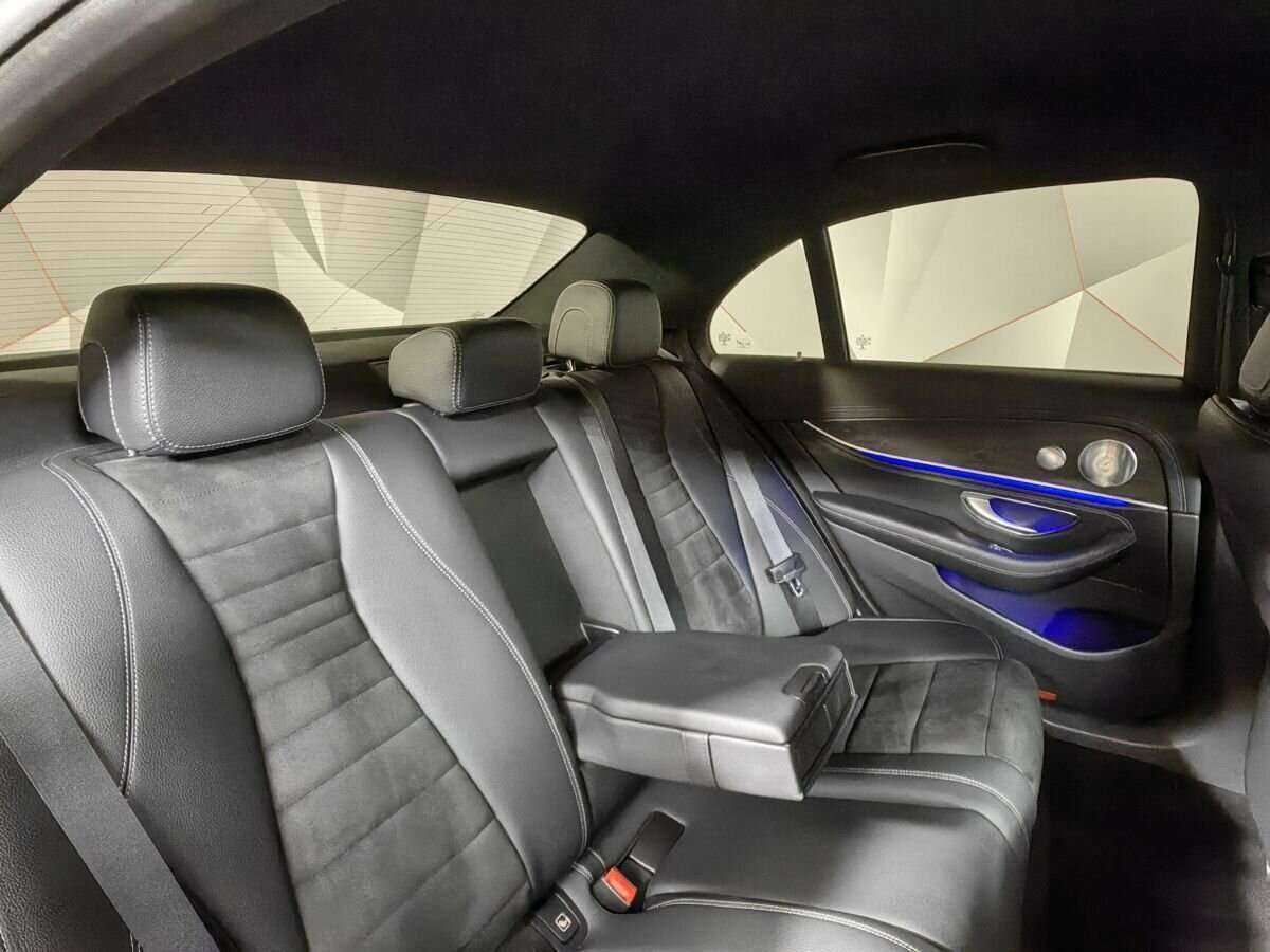 Mercedes-Benz E-Класс 2017 года с пробегом. Фото: #12