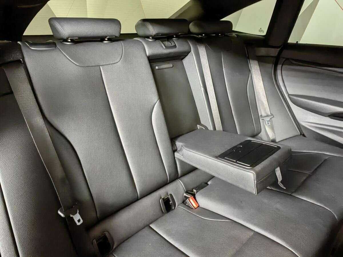 BMW 3 серии 2019 года с пробегом. Фото: #12