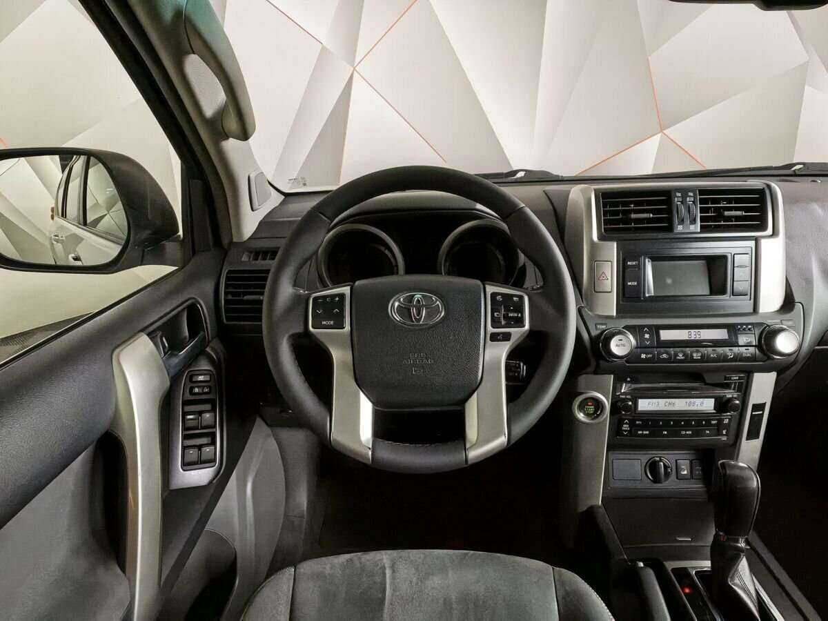 Toyota Land Cruiser Prado 2012 года с пробегом. Фото: #14