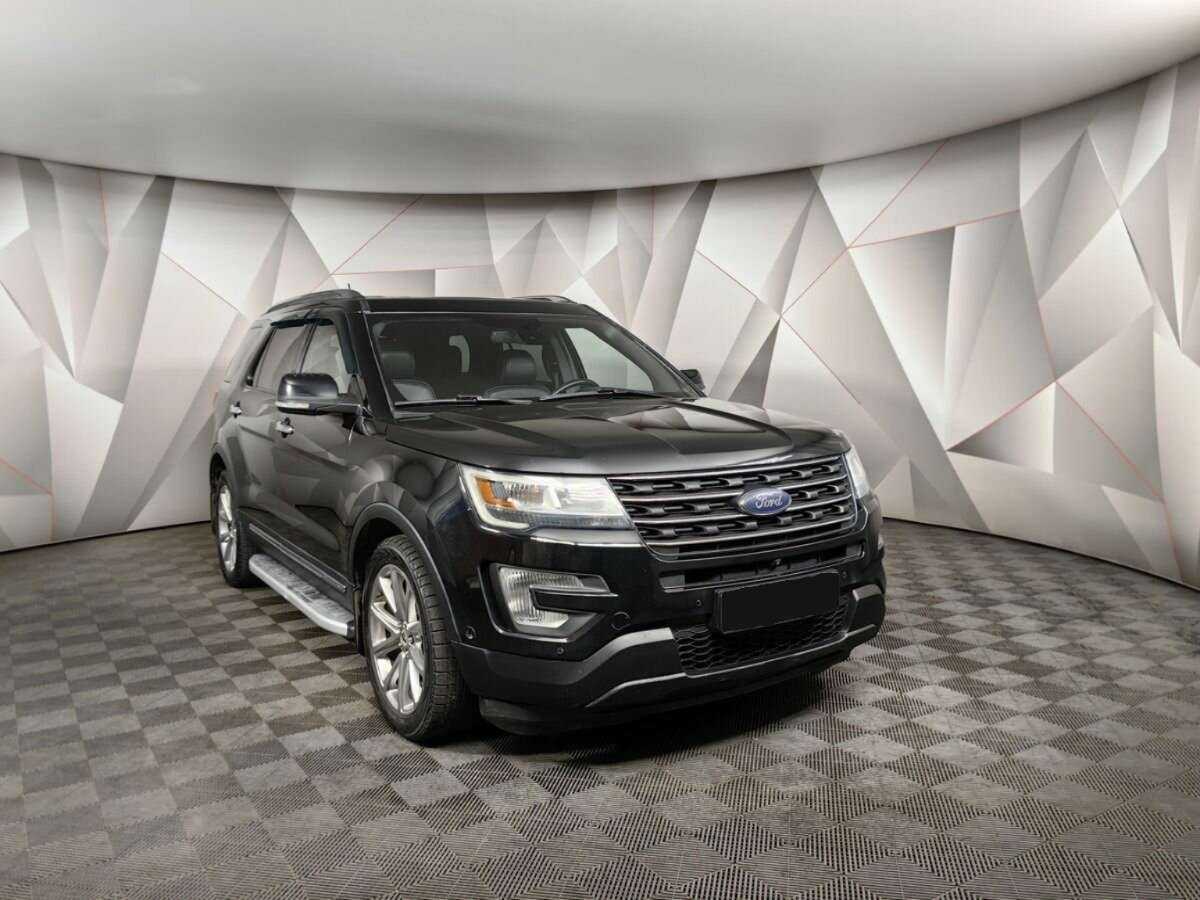 Ford Explorer 2017 года с пробегом. Фото: #2