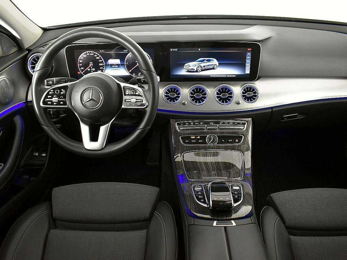 Mercedes-Benz E-Класс 2018 года с пробегом. Фото: #9