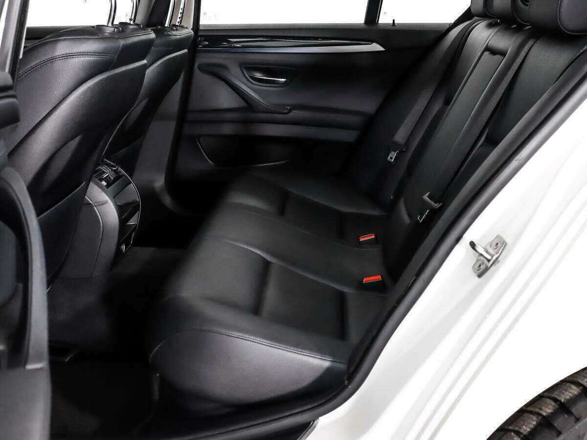 BMW 5 серии 2015 года с пробегом. Фото: #10