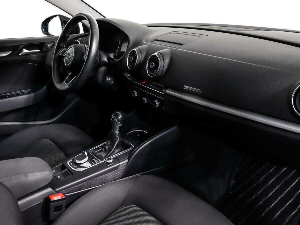 Audi A3 2019 года с пробегом. Фото: #10