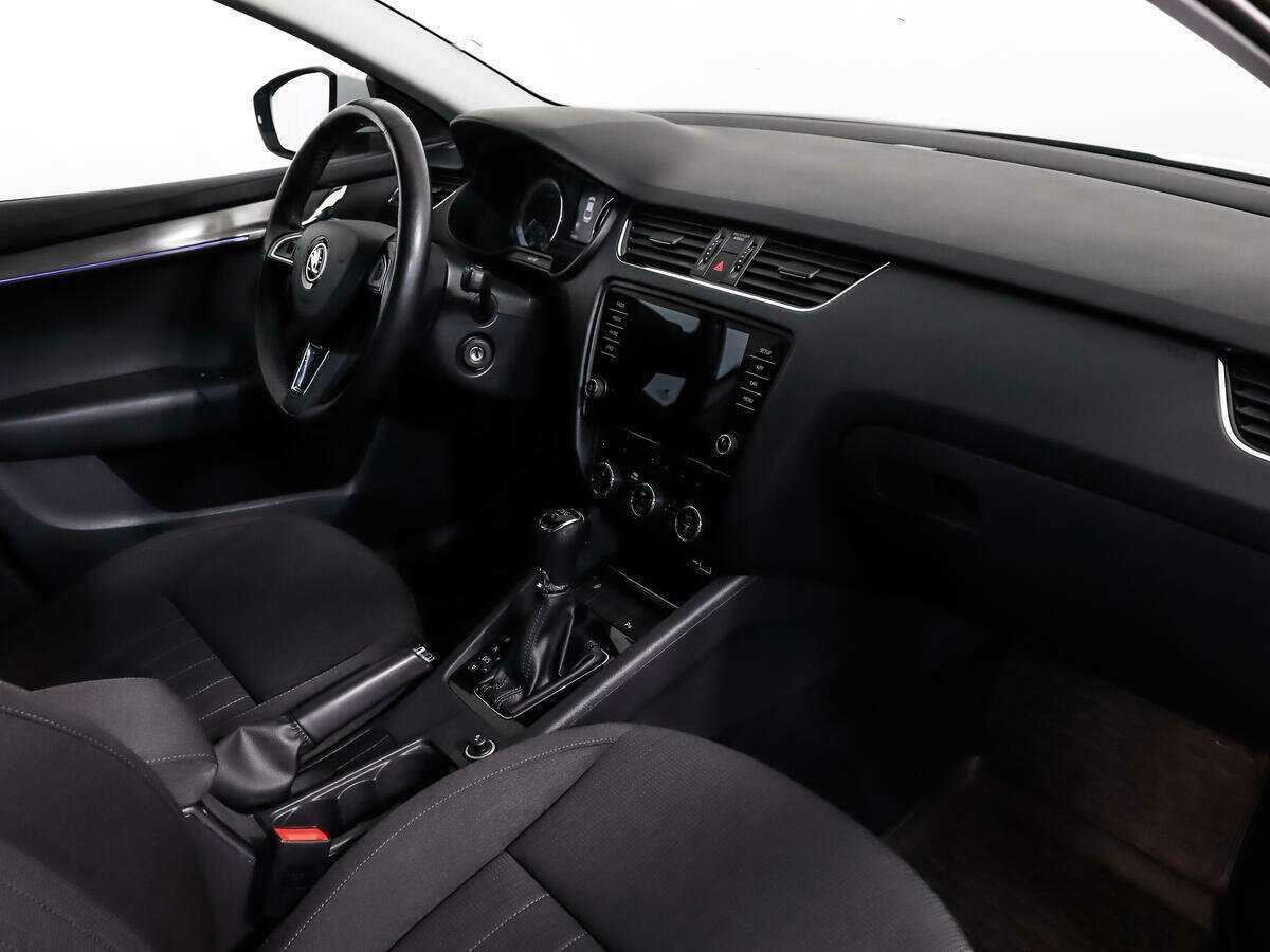 Skoda Octavia 2018 года с пробегом. Фото: #10