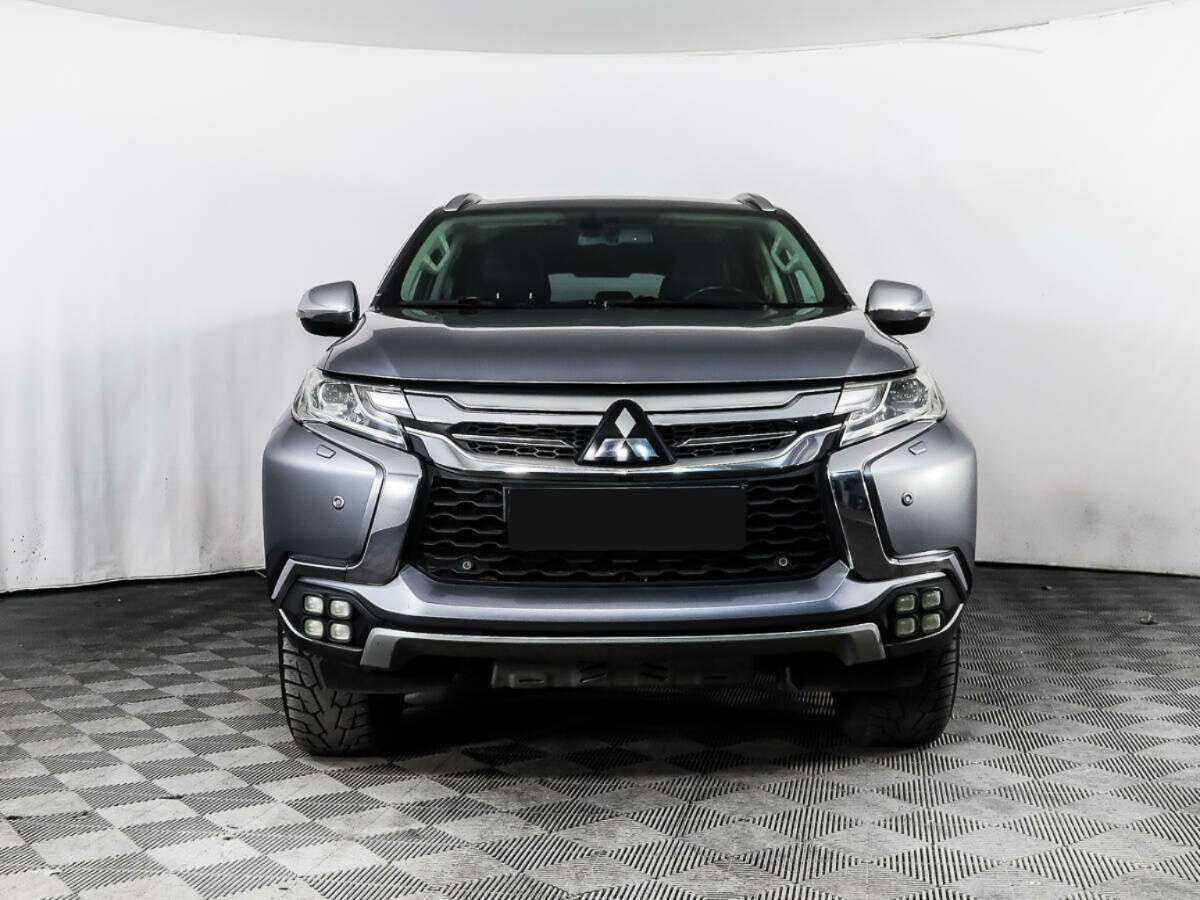 Mitsubishi Pajero Sport 2016 года с пробегом. Фото: #1
