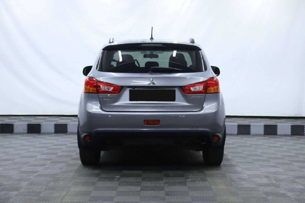 Б/У Митсубиши АС-Икс 2015 года. Фото: #5