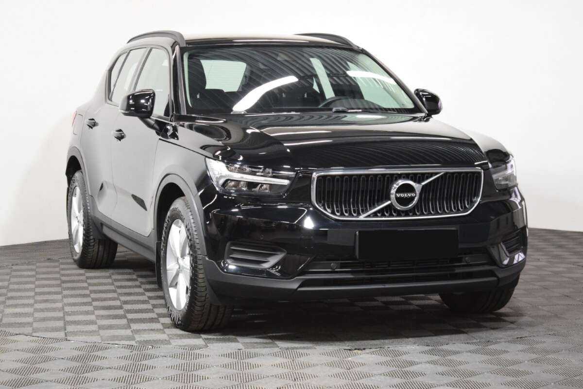 Volvo XC40 2019 года с пробегом. Фото: #2
