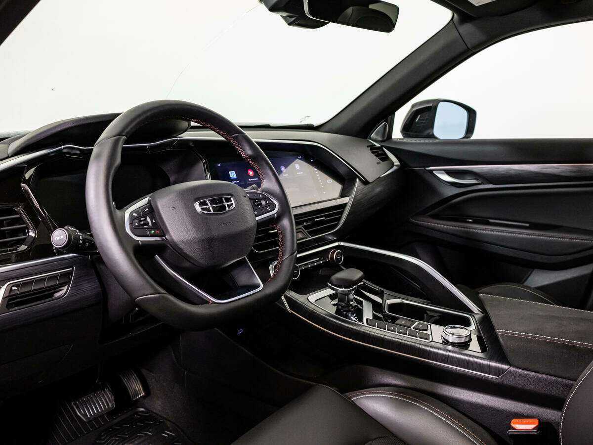 Geely Tugella 2022 года с пробегом. Фото: #10