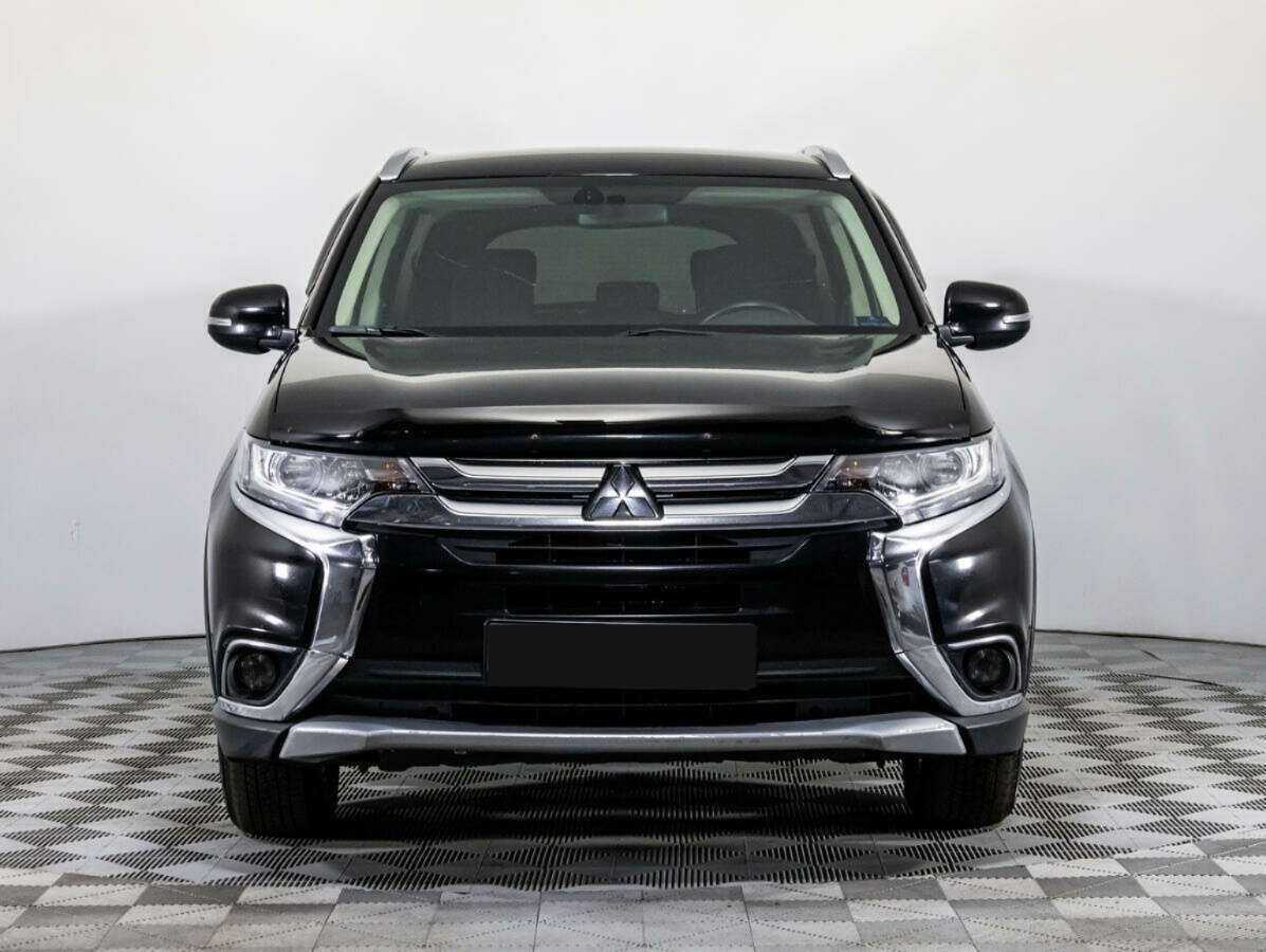 Mitsubishi Outlander 2017 года с пробегом. Фото: #1