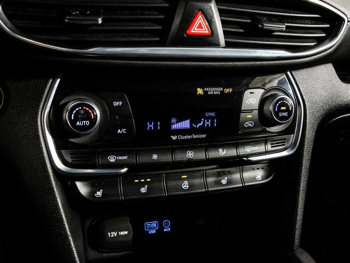 Hyundai Santa Fe 2018 года с пробегом. Фото: #11