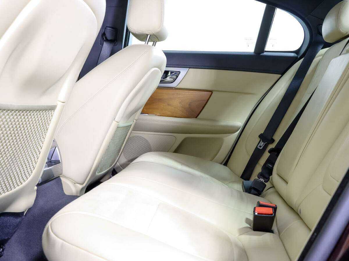 Jaguar XF 2013 года с пробегом. Фото: #8