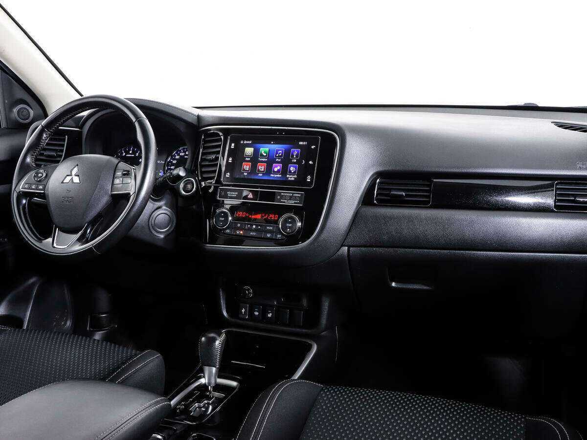 Mitsubishi Outlander 2020 года с пробегом. Фото: #8