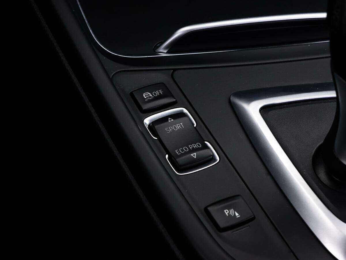 BMW 3 серии 2015 года с пробегом. Фото: #18