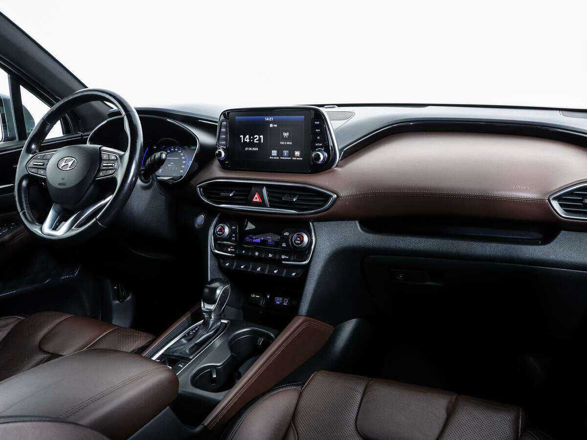 Hyundai Santa Fe 2018 года с пробегом. Фото: #6