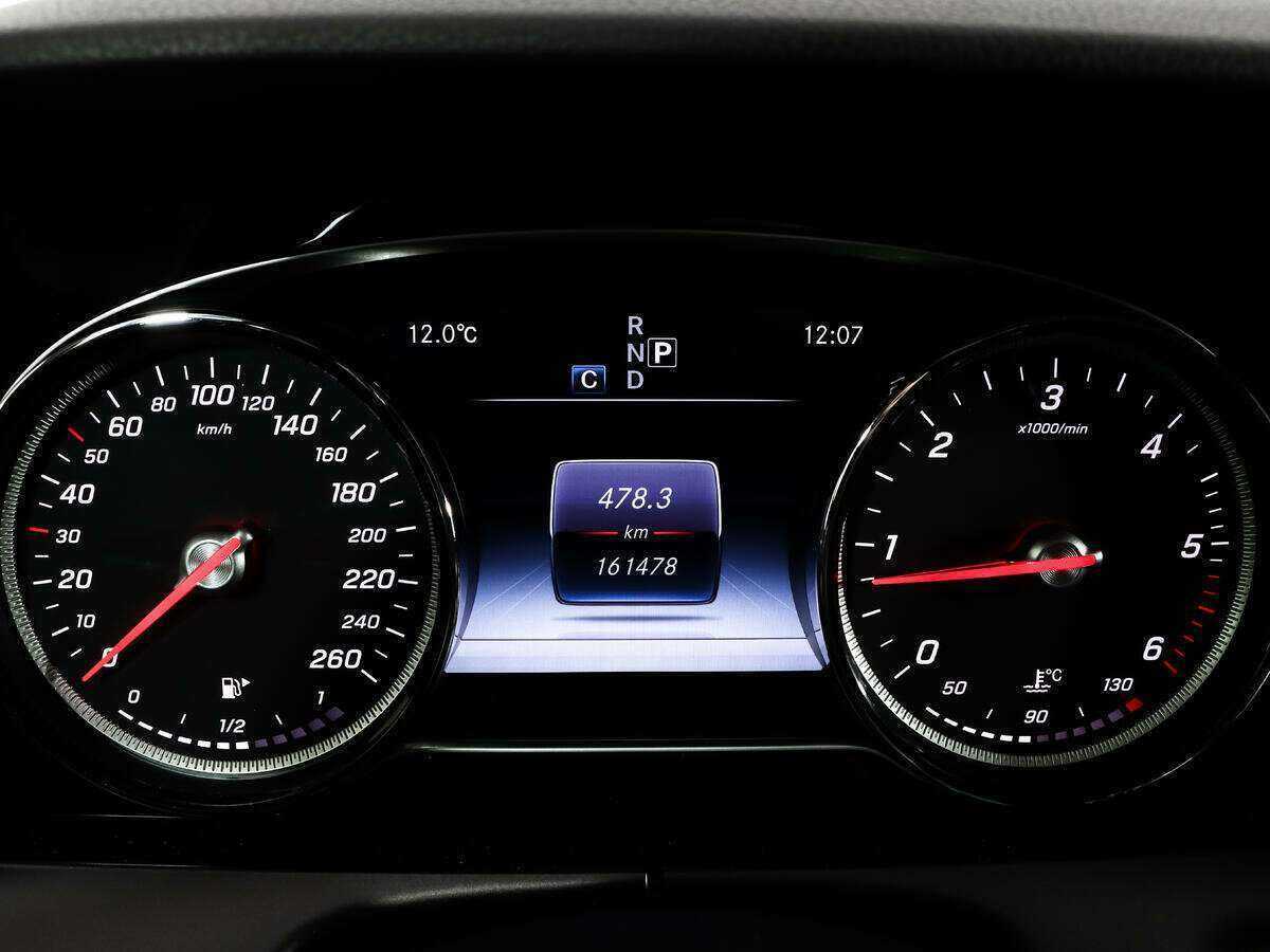 Mercedes-Benz E-Класс 2016 года с пробегом. Фото: #17