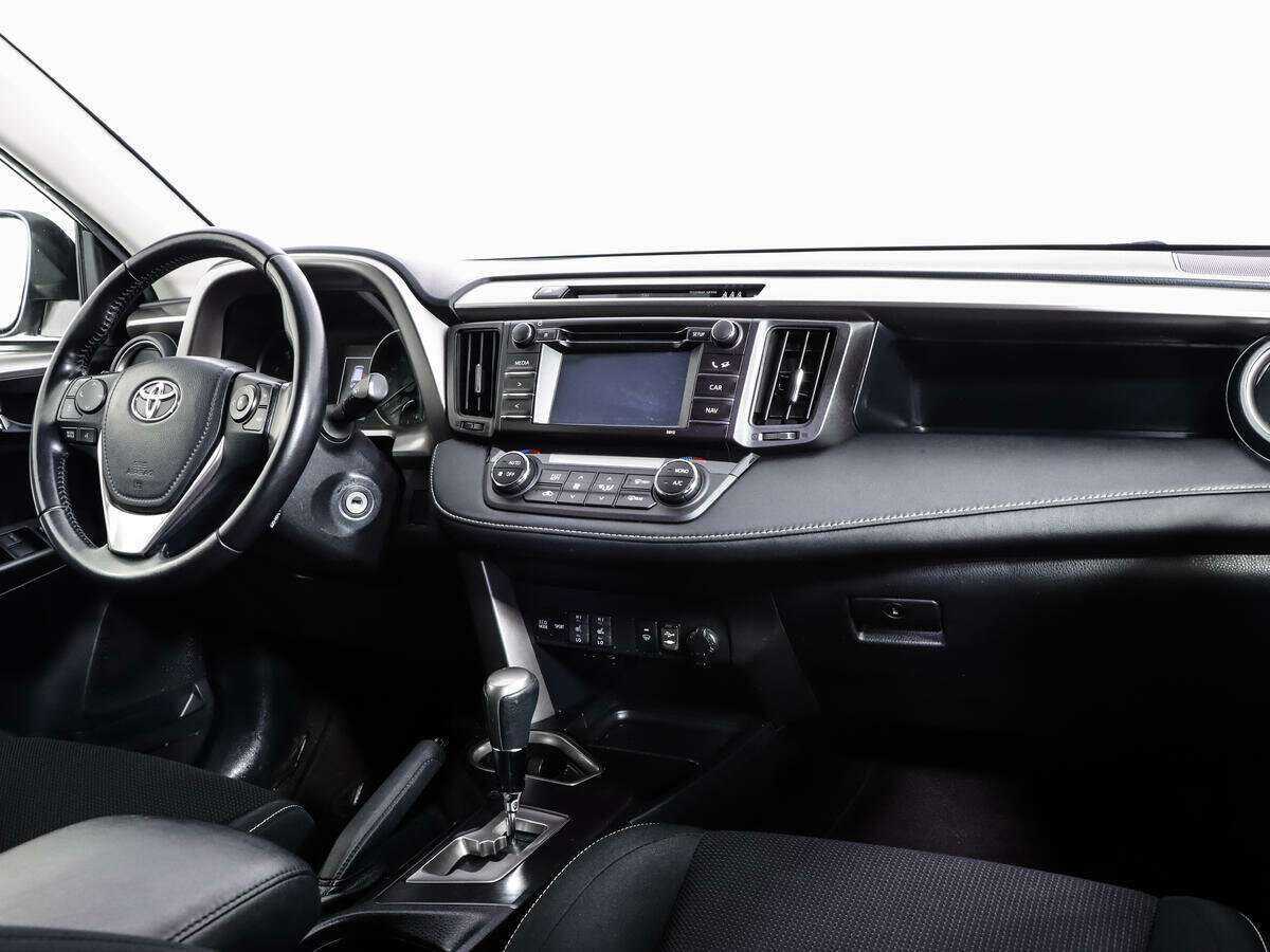 Toyota RAV4 2015 года с пробегом. Фото: #6