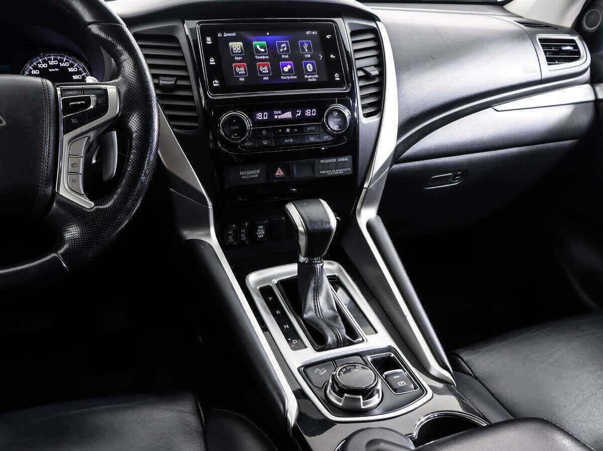 Mitsubishi Pajero Sport 2019 года с пробегом. Фото: #10