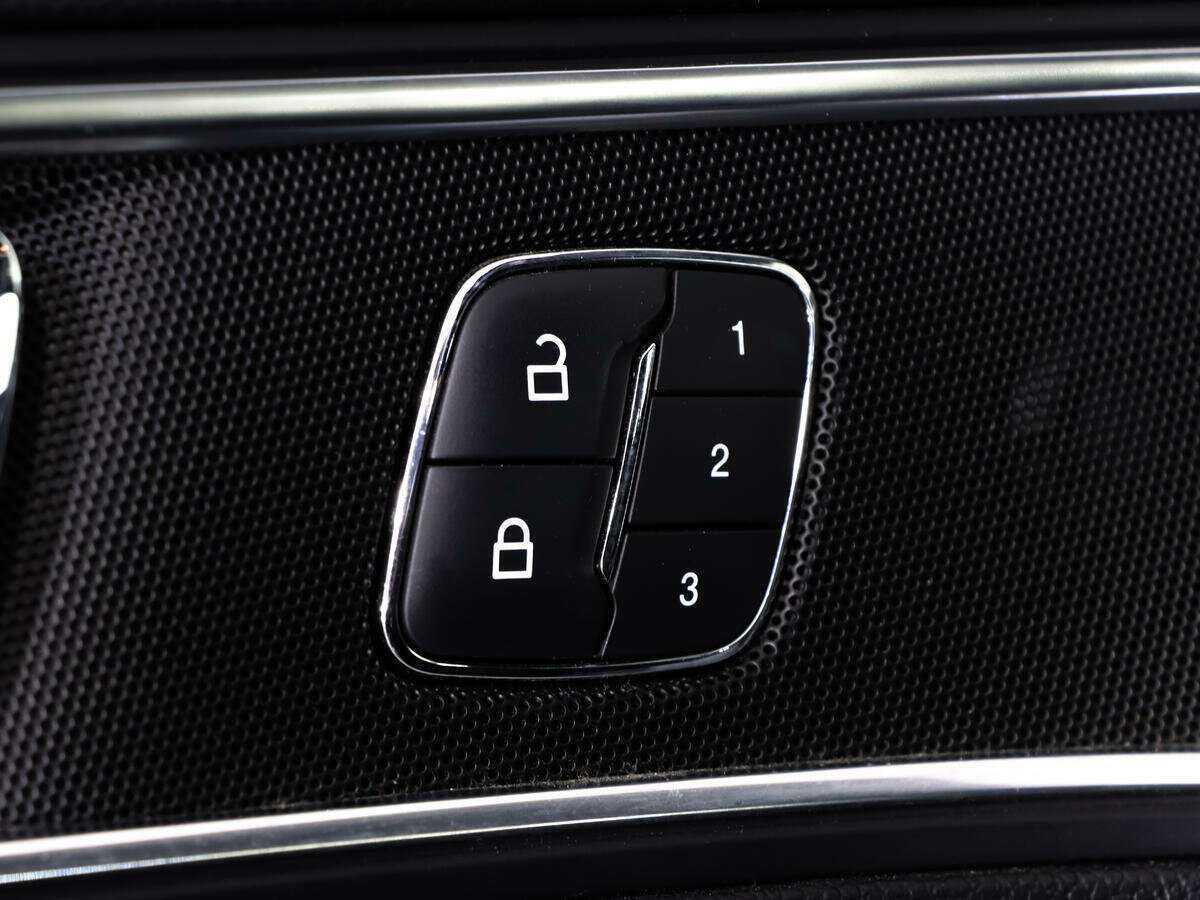 Ford Explorer 2018 года с пробегом. Фото: #13