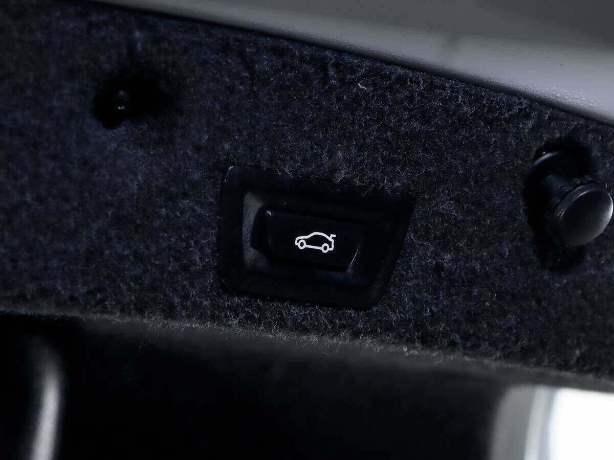 BMW 5 серии 2013 года с пробегом. Фото: #18