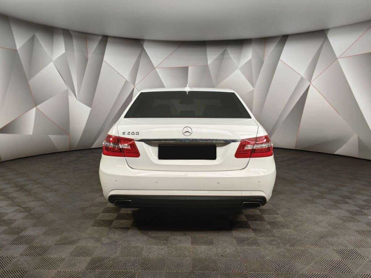 Mercedes-Benz E-Класс 2013 года с пробегом. Фото: #7