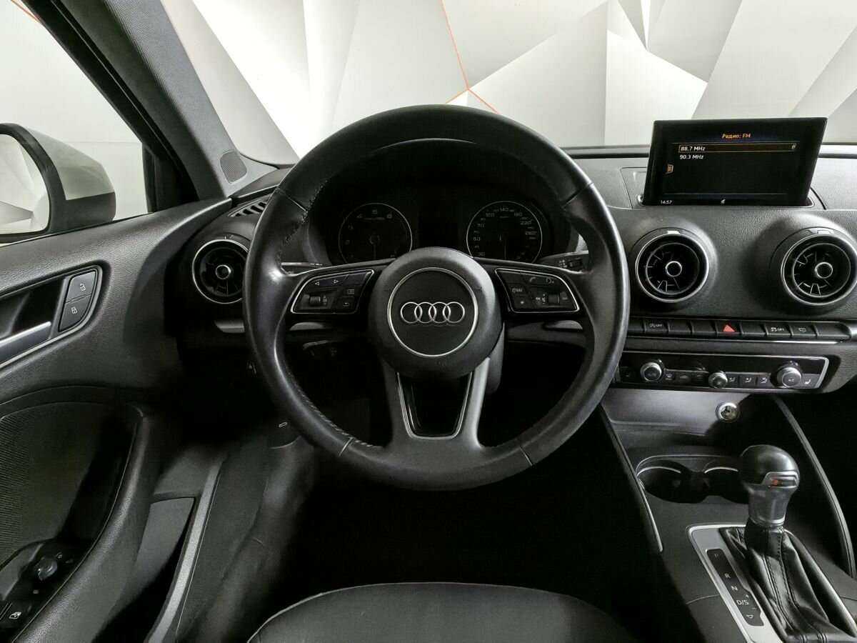 Audi A3 2019 года с пробегом. Фото: #14