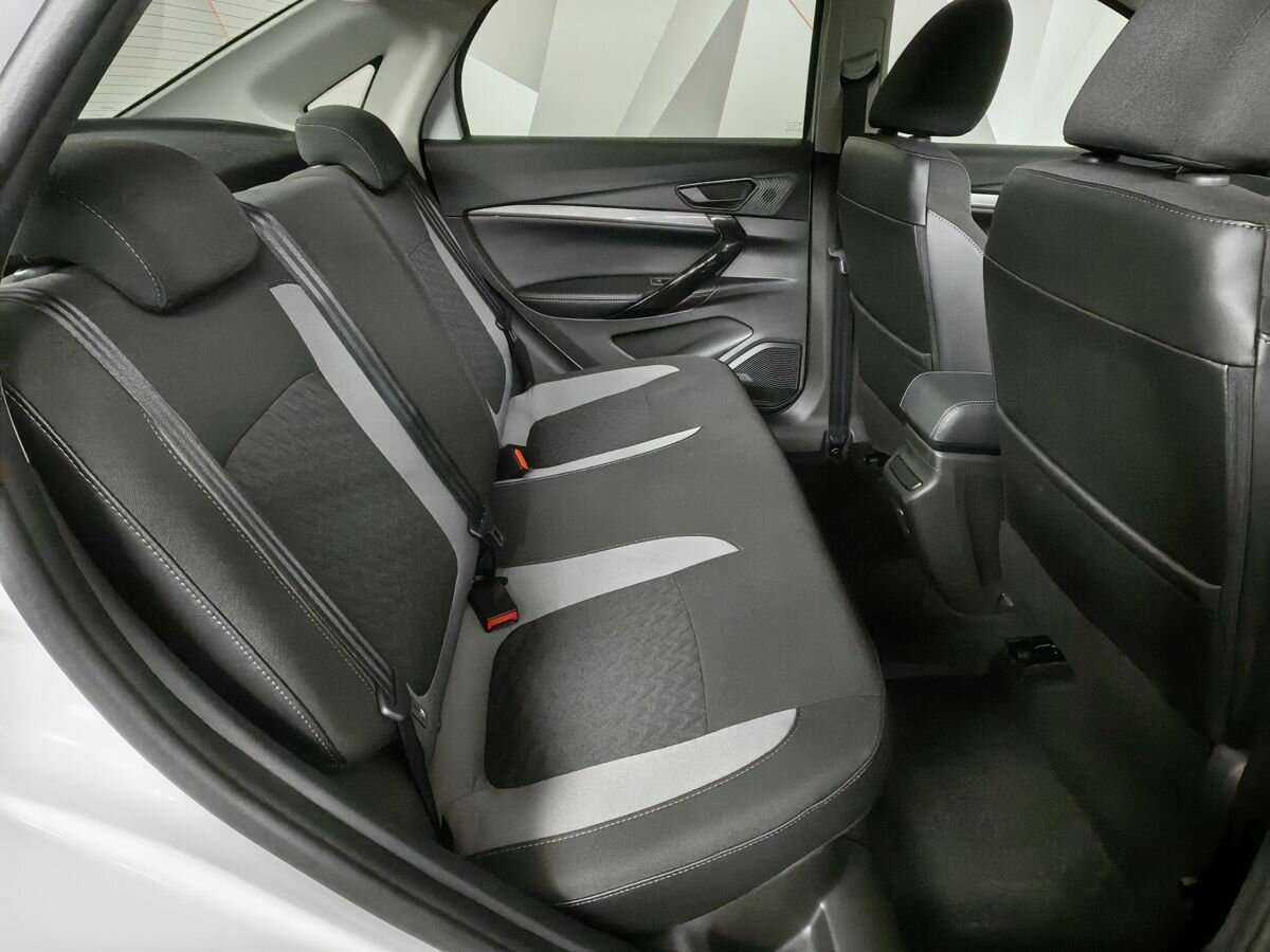 Lada (ВАЗ) Vesta 2023 года с пробегом. Фото: #11