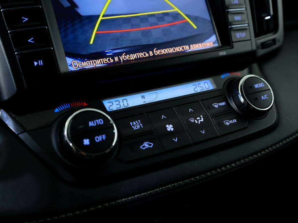 Toyota RAV4 2019 года с пробегом. Фото: #14